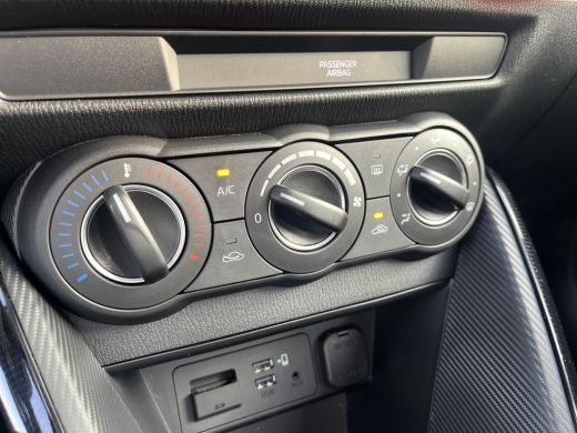 Mazda 2 1.5 e-SkyActiv-G 90 Centre-Line | All-Weather banden | Apple Carplay/Android Auto | Navigatie | ActivLease financial lease