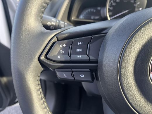 Mazda 2 1.5 e-SkyActiv-G 90 Centre-Line | All-Weather banden | Apple Carplay/Android Auto | Navigatie | ActivLease financial lease