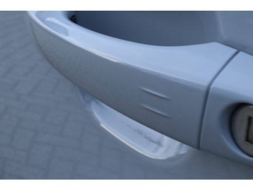 Peugeot 2008 1.2 Hybrid 145 Allure | Adaptieve Cruise | 360 Camera | Navi | Keyless | Carplay | Dodehoekdetectie ActivLease financial lease