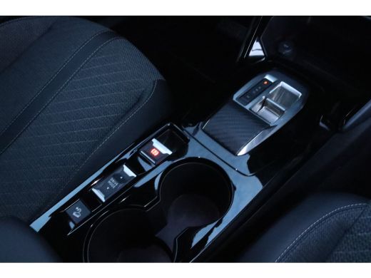 Peugeot 2008 1.2 Hybrid 145 Allure | Adaptieve Cruise | 360 Camera | Navi | Keyless | Carplay | Dodehoekdetectie ActivLease financial lease