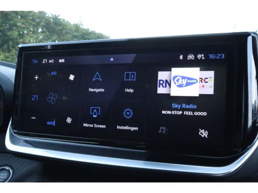 Peugeot 2008 1.2 Hybrid 145 Allure | Adaptieve Cruise | 360 Camera | Navi | Keyless | Carplay | Dodehoekdetectie ActivLease financial lease