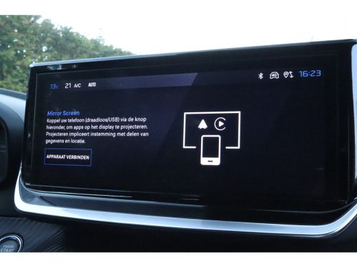 Peugeot 2008 1.2 Hybrid 145 Allure | Adaptieve Cruise | 360 Camera | Navi | Keyless | Carplay | Dodehoekdetectie ActivLease financial lease