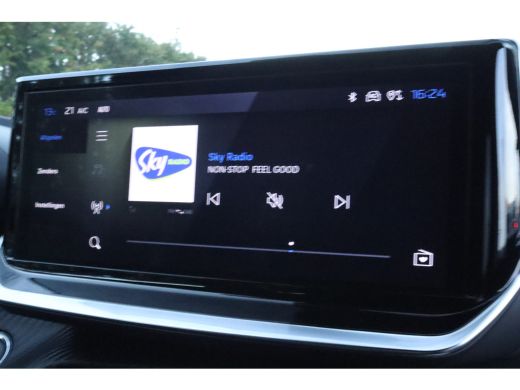 Peugeot 2008 1.2 Hybrid 145 Allure | Adaptieve Cruise | 360 Camera | Navi | Keyless | Carplay | Dodehoekdetectie ActivLease financial lease