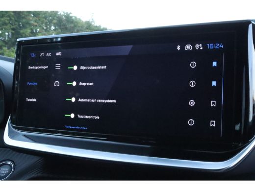 Peugeot 2008 1.2 Hybrid 145 Allure | Adaptieve Cruise | 360 Camera | Navi | Keyless | Carplay | Dodehoekdetectie ActivLease financial lease