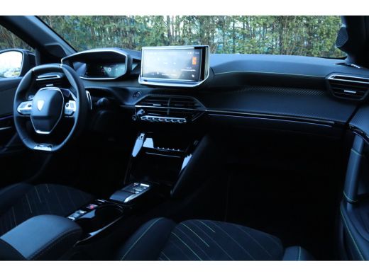 Peugeot 208 1.2 Hybrid 145 e-DCS6 GT | Vision & Navigation Pack | Alcantara Executive Interior | Pack Drive A... ActivLease financial lease