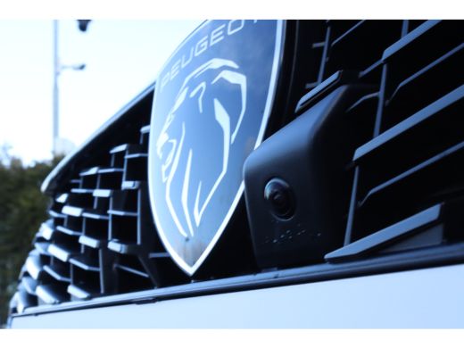 Peugeot 208 1.2 Hybrid 145 e-DCS6 GT | Vision & Navigation Pack | Alcantara Executive Interior | Pack Drive A... ActivLease financial lease