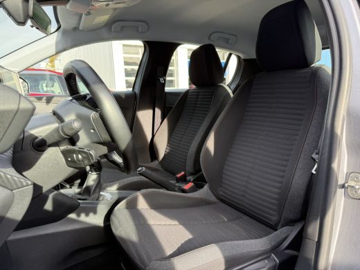 Peugeot 208 1.2 PureTech Blue Lease Active | Apple Carplay/Android Auto|telefoonintegratie premium | Buitensp... ActivLease financial lease