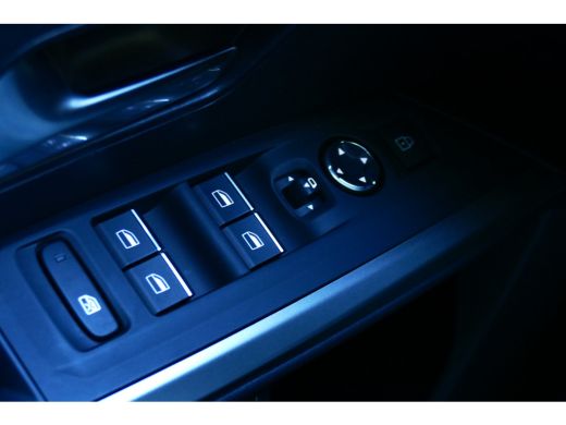 Peugeot 3008 1.2 HYBRID 145PK GT AUTOMAAT / NAVI / CLIMA / PDC / 19"LMV / CAMERA / KEYLESS / FULL-LED / WINTER... ActivLease financial lease