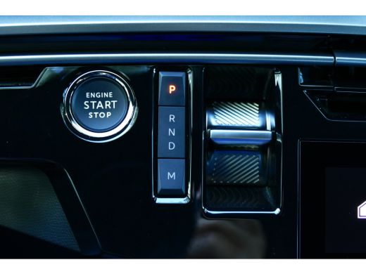 Peugeot 3008 1.2 HYBRID 145PK GT AUTOMAAT / NAVI / CLIMA / PDC / 19"LMV / CAMERA / KEYLESS / FULL-LED / WINTER... ActivLease financial lease