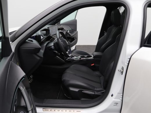 Peugeot e-2008 EV GT Pack 50 kWh | Achterbank in delen neerklapbaar | Achteruitrijcamera | Achteruitrijcamera st... ActivLease financial lease