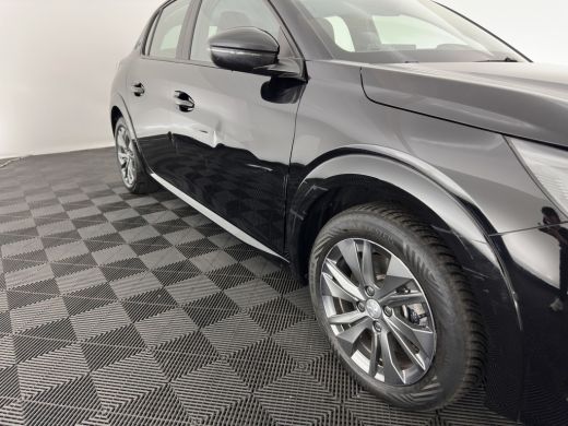 Peugeot e-208 EV Active Pack 50 kWh {SOH-99%} [ 3-Fase ] (INCL.BTW) Aut. *FULL-LED | MICROFIBRE | SPORT-SEATS |... ActivLease financial lease