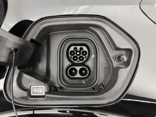 Peugeot e-208 EV Active Pack 50 kWh {SOH-99%} [ 3-Fase ] (INCL.BTW) Aut. *FULL-LED | MICROFIBRE | SPORT-SEATS |... ActivLease financial lease