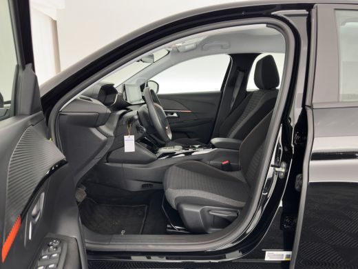 Peugeot e-208 EV Active Pack 50 kWh {SOH-99%} [ 3-Fase ] (INCL.BTW) Aut. *FULL-LED | MICROFIBRE | SPORT-SEATS |... ActivLease financial lease