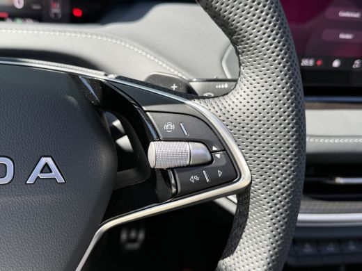 Skoda Enyaq iV 85 Sportline | 17% Bijtelling | 21'' Velgen 'Supernova' | Panorama Schuif/Kanteldak | Business Up... ActivLease financial lease