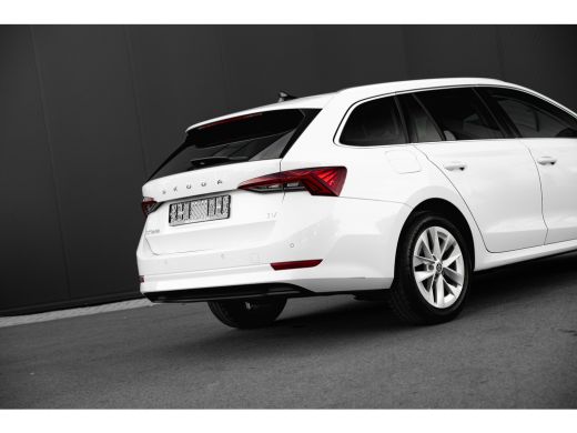 Skoda Octavia Combi 1.4 TSI iV PHEV Business Edition Plus | Adapt. Cruise | Head-up display | Carplay | 1500 kg... ActivLease financial lease