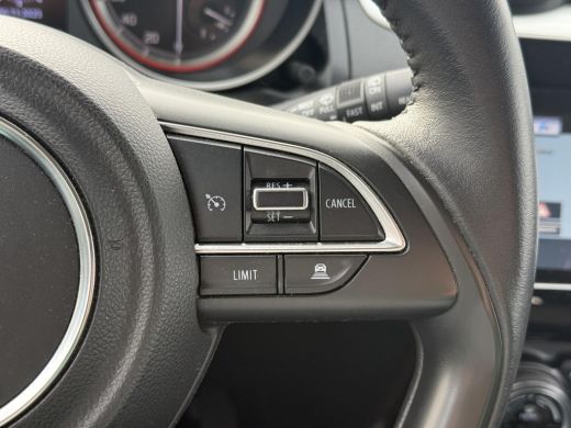 Suzuki Swift 1.2 Stijl Smart Hybrid **STOELVERWARING/ KEYLESS/ ADAPTIEF CRUISE CONTROL/ 36 MAANDEN GARANTIE** ActivLease financial lease