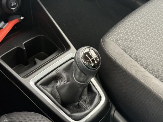 Suzuki Swift 1.2 Stijl Smart Hybrid **STOELVERWARING/ KEYLESS/ ADAPTIEF CRUISE CONTROL/ 36 MAANDEN GARANTIE** ActivLease financial lease