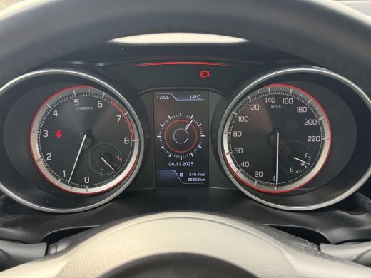 Suzuki Swift 1.2 Stijl Smart Hybrid **STOELVERWARING/ KEYLESS/ ADAPTIEF CRUISE CONTROL/ 36 MAANDEN GARANTIE** ActivLease financial lease