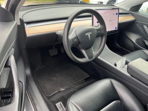 Tesla Model 3 Aut. Range Plus | Autopilot | Panorama | Leder | ActivLease financial lease