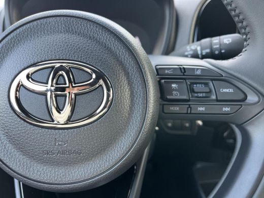 Toyota Aygo 1.0 VVT-i MT Pulse | Demonstratie auto | Celestite grey met zwart dak | ActivLease financial lease