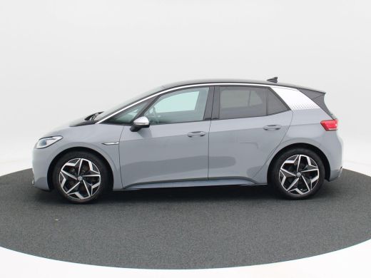Volkswagen ID.3 First Plus 58 kWh | Cruise Control | Climate Control | Stoelverwarming | Camera | Carplay | 19 in... ActivLease financial lease