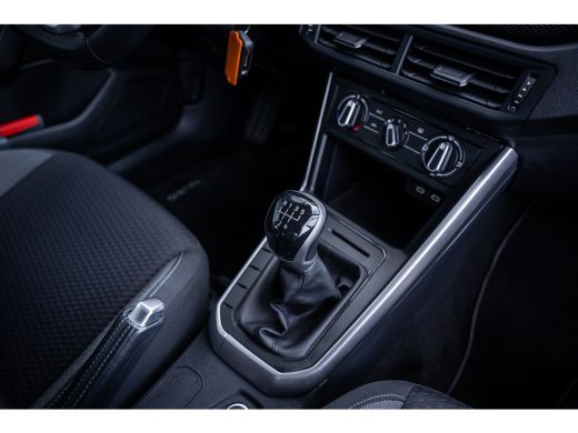 Volkswagen Taigo 1.0 TSI Life | Airco | Cruise control adaptief | DAB ontvanger ActivLease financial lease