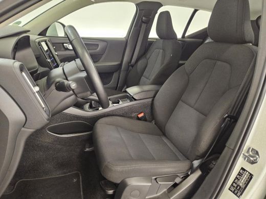 Volvo  XC40 1.5 T2 Momentum Core | LageKM! | LED | Dealer Onderhouden! | KeurigeXC40!! ActivLease financial lease