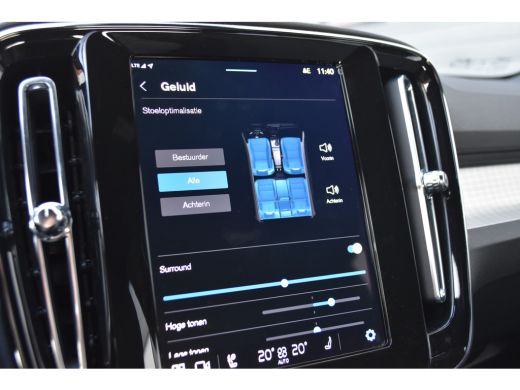 Volvo  XC40 2.0 B4 Plus Dark | HarmanKardon | Trekhaak | Elektrische Stoel met Geheugen | ActivLease financial lease