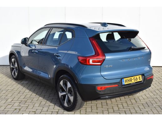 Volvo  XC40 2.0 B4 Plus Dark | HarmanKardon | Trekhaak | Elektrische Stoel met Geheugen | ActivLease financial lease