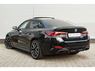 BMW i4 eDrive40 High Executive M Sport / Schuif-kanteldak / M Adaptief onderstel / Comfort Access / Adap...