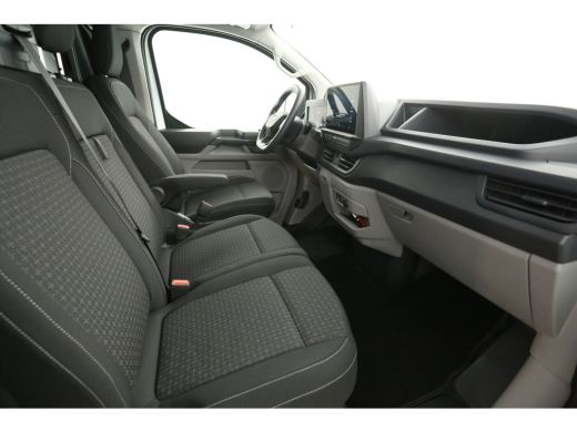 Ford E-Transit Custom 320 L1H1 65 kWh | Nieuw | Elektrisch | Snelladen | Virtual Cockpit | Clima | Camera | 3-Zits | Cr... ActivLease financial lease
