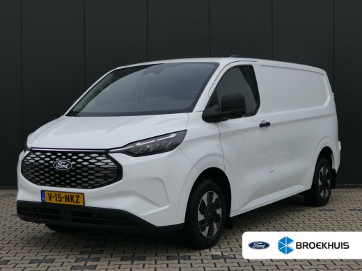 Ford E-Transit Custom 320 L1H1 Trend 65 kWh | Uit Voorraad Leverbaar | 2300kg trekgewicht! | LED | Stoelverwarming | Ca...