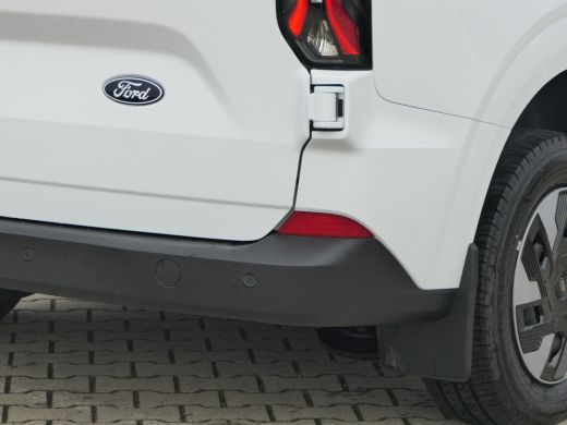 Ford E-Transit Custom 320 L1H1 Trend 65 kWh | Uit Voorraad Leverbaar | 2300kg trekgewicht! | LED | Stoelverwarming | Ca... ActivLease financial lease