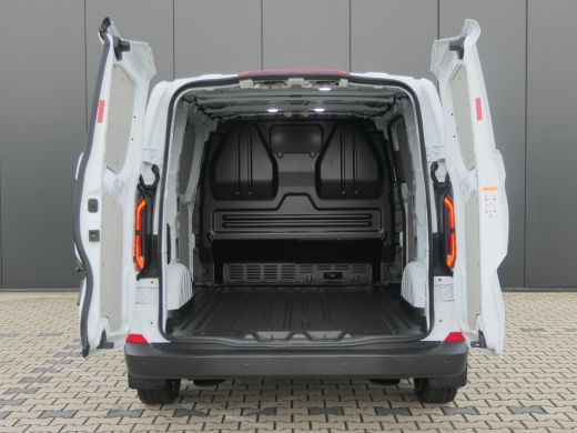 Ford E-Transit Custom 320 L1H1 Trend 65 kWh | Uit Voorraad Leverbaar | 2300kg trekgewicht! | LED | Stoelverwarming | Ca... ActivLease financial lease