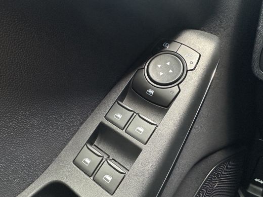 Ford Fiesta 1.0 125PK Hybrid ST-Line | STOEL-, STUUR- EN VOORRUITVERWARMING| PARKEERSENSOREN| KEYLESS ENTRY&S... ActivLease financial lease