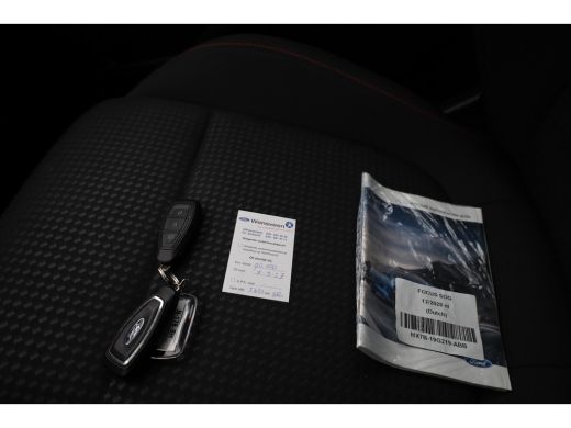 Ford Focus 1.0 EcoBoost Hybrid ST Line Business | Achteruitrijcamera | Audio installatie premium | Cruise co... ActivLease financial lease