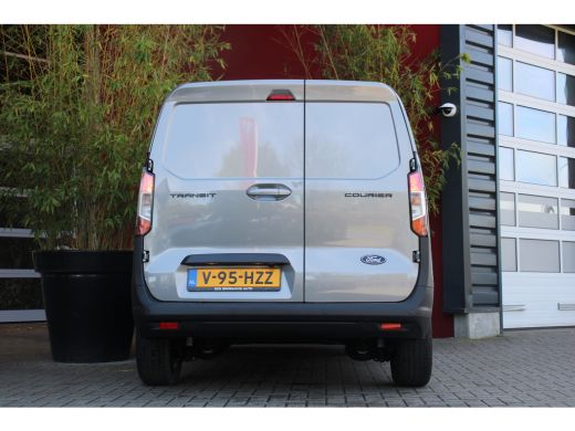 Ford Transit Courier 1.0 EcoBoost Limited Automaat | Camera | Navi | CarPlay | LED | Adaptieve Cruise ActivLease financial lease
