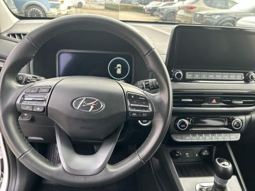 Hyundai Kona 1.6 GDI HEV Comfort | Navigatiesysteem | Achterruitrijcamera | Lichtmetalenvelgen | Parkeersensor... ActivLease financial lease