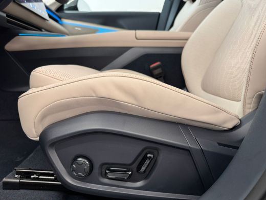 Lynk & Co 08 1.5 More | Achterbank verwarmd | Afwijkende dakkleur | Airco separaat achter ActivLease financial lease