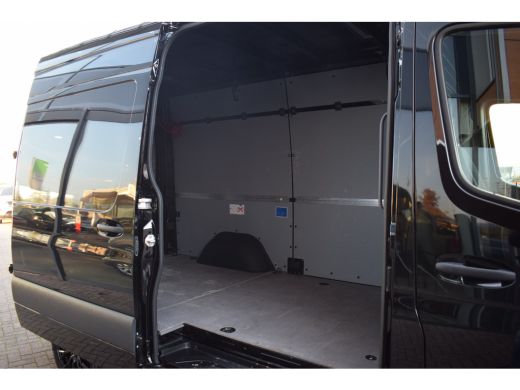 Mercedes-Benz Sprinter 317 1.9 CDI L2H2 RWD | Apple CarPlay | Camera | 18" LM | Side Bars ActivLease financial lease