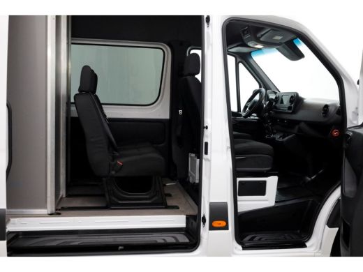 Mercedes-Benz Sprinter 317 CDI 170pk RWD L2H2 D.C. LED/Navi/Camera/Trekhaak 3500kg 03-2021 ActivLease financial lease