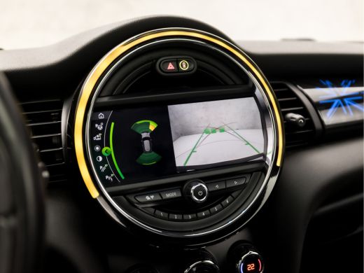 Mini Electric Yours 33 kWh 184Pk Automaat (PANORAMADAK, VIRTUAL COCKPIT, APPLE CARPLAY, HEAD-UP DISPLAY, LEDER,... ActivLease financial lease