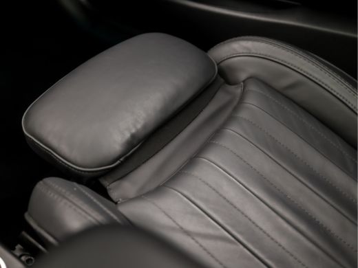 Mini Electric Yours 33 kWh 184Pk Automaat (PANORAMADAK, VIRTUAL COCKPIT, APPLE CARPLAY, HEAD-UP DISPLAY, LEDER,... ActivLease financial lease