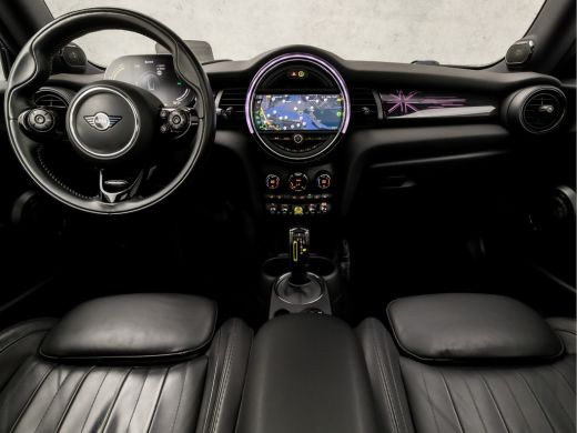 Mini Electric Yours 33 kWh 184Pk Automaat (PANORAMADAK, VIRTUAL COCKPIT, APPLE CARPLAY, HEAD-UP DISPLAY, LEDER,... ActivLease financial lease