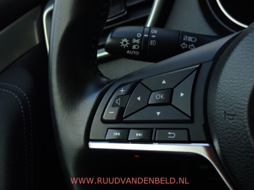 Nissan QASHQAI 1.3 DIG-T TEKNA ACC/KEYLESS/PANODAK/TREKHAAK/360*CAMERA ActivLease financial lease