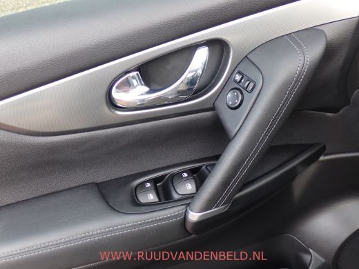 Nissan QASHQAI 1.3 DIG-T TEKNA ACC/KEYLESS/PANODAK/TREKHAAK/360*CAMERA ActivLease financial lease