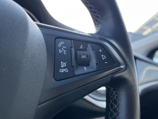 Opel Astra Sports Tourer 1.2 Edition Camera | Climate control | LED | Parkeersensoren voor + Achter | Carpla... ActivLease financial lease