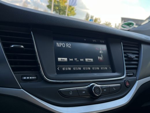 Opel Astra Sports Tourer 1.2 Edition Camera | Climate control | LED | Parkeersensoren voor + Achter | Carpla... ActivLease financial lease