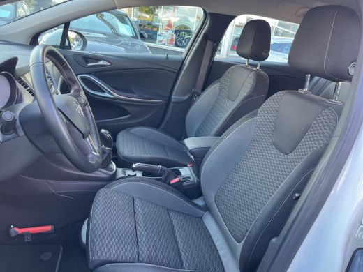 Opel Astra Sports Tourer 1.2 Edition Camera | Climate control | LED | Parkeersensoren voor + Achter | Carpla... ActivLease financial lease