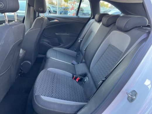 Opel Astra Sports Tourer 1.2 Edition Camera | Climate control | LED | Parkeersensoren voor + Achter | Carpla... ActivLease financial lease